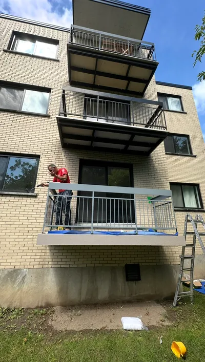 Exterior painting and staining project in Ottawa